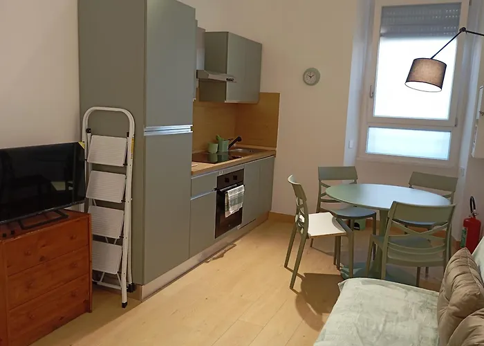 Apartamento Grazioso E Moderno Nuovo *